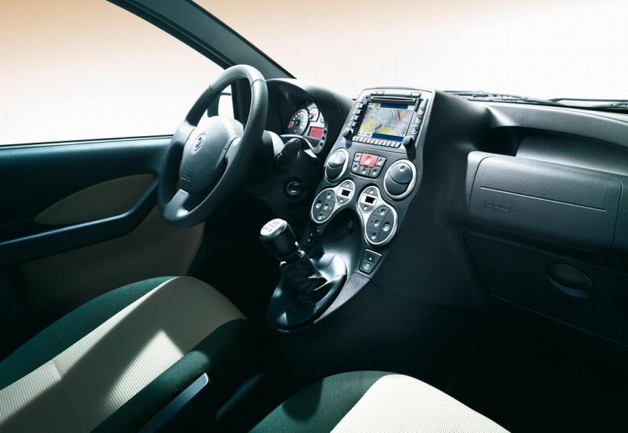  Fiat Panda Cross 2006 года  (фото 14 из 39)